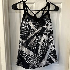 Lulu Lemon workout tank with built in bra size 8